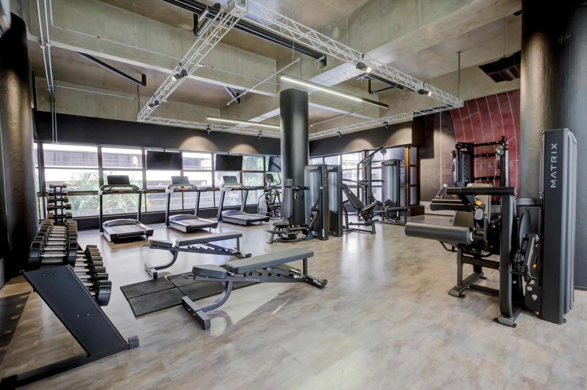 Radisson Sao Paulo Paulista Hotel Bagian luar foto The gym at the hotel