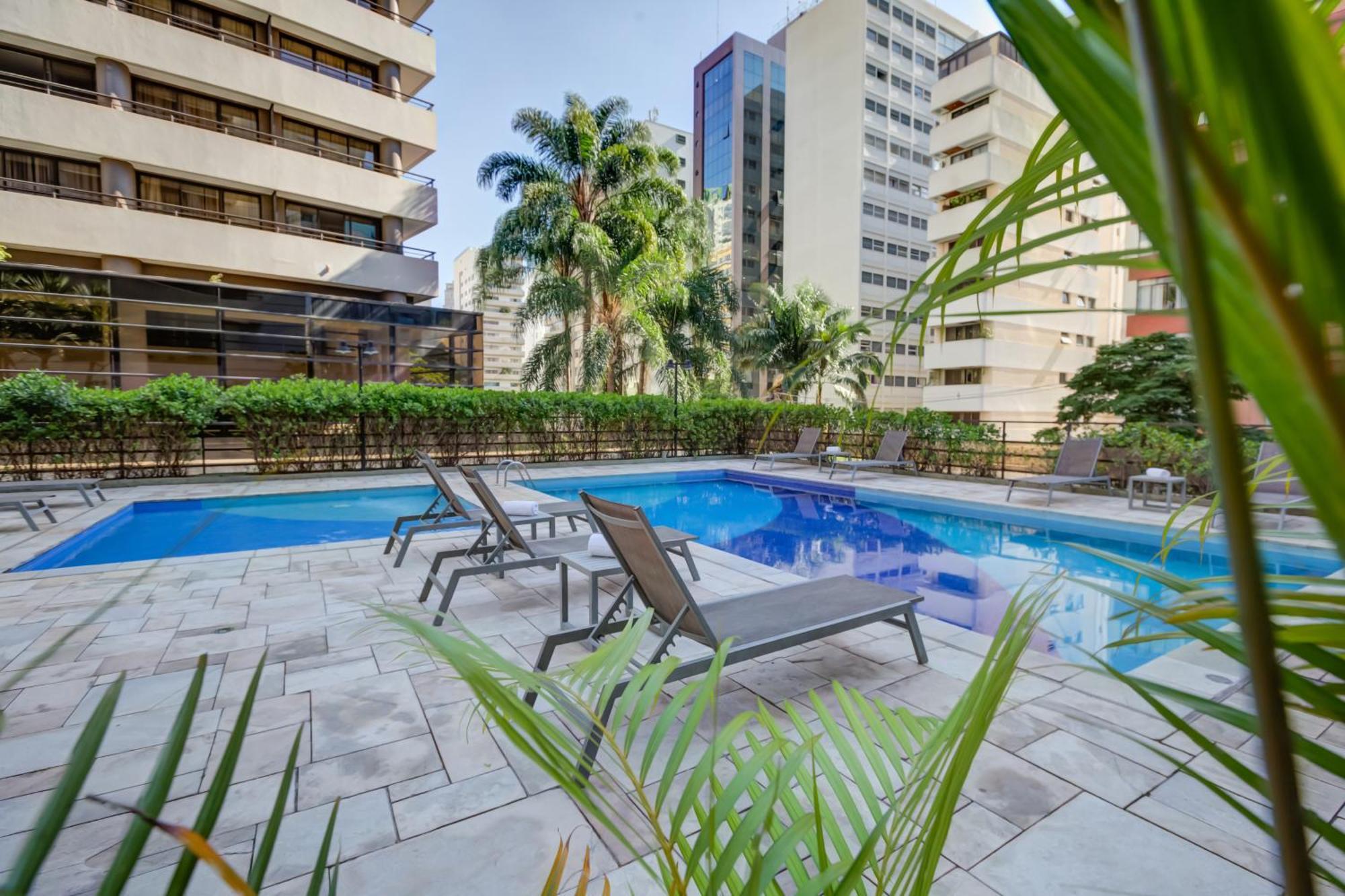 Radisson Sao Paulo Paulista Hotel Bagian luar foto Hotel's pool